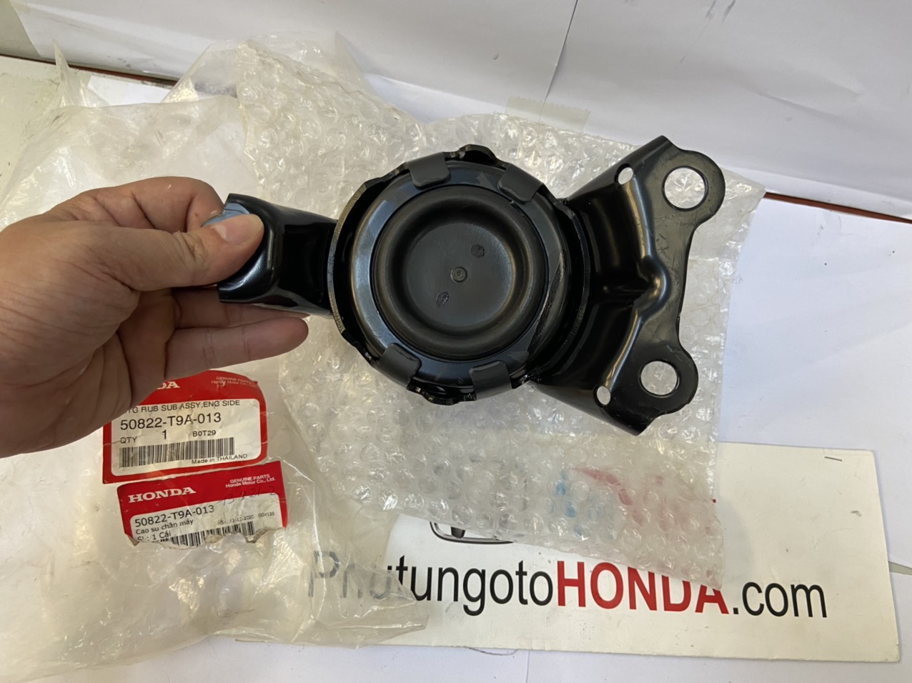 Chân máy dầu xe Honda JAZZ